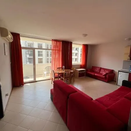 Sunny 2 Bedroom Apartament *